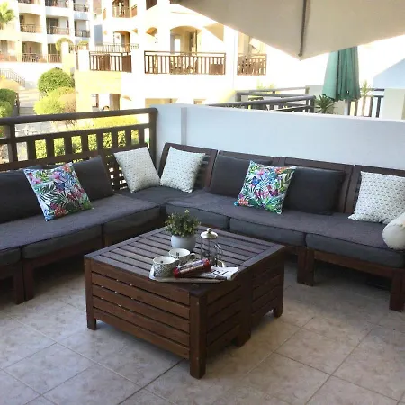 Luxury 2 Bedroom With Large Balcony, Pool View And Free Wifi